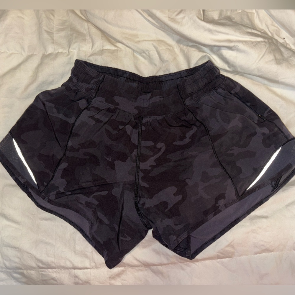 Black Camouflage size 4 LULULEMON Shorts
